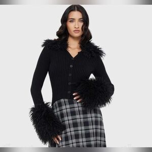 Elegant Black Sweater with Faux Fur Accents